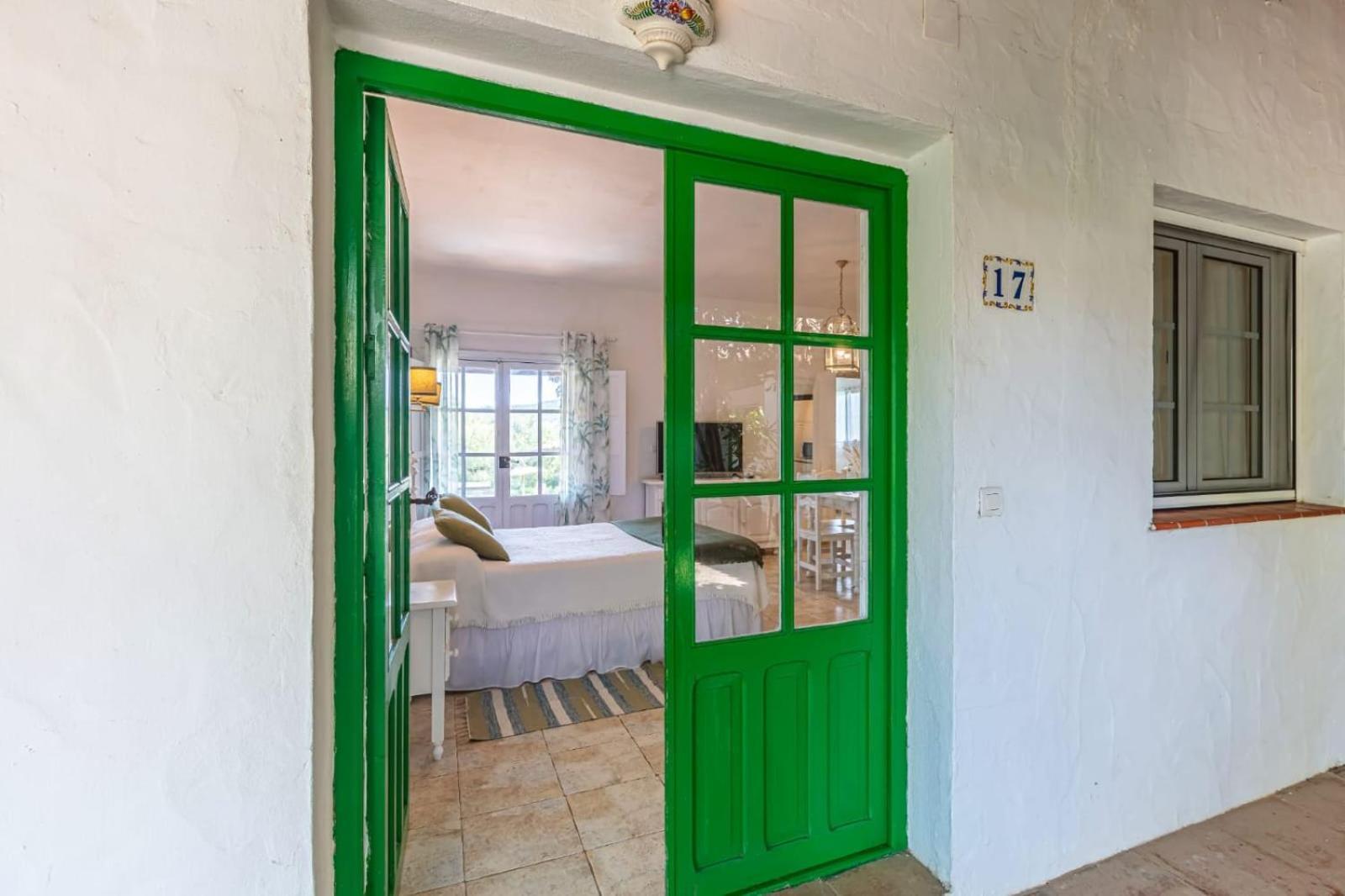 Hotel-Apart Cortijo Las Pinas Tarifa Exterior photo